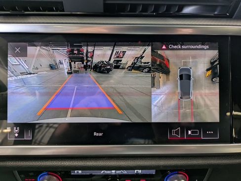 Used 2020 Audi Q3 2.0T Prestige w/ Prestige Package AWD/4WD image 27