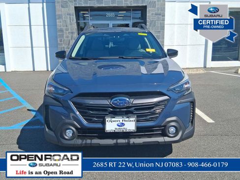 Used 2025 Subaru Outback Premium AWD/4WD image 2