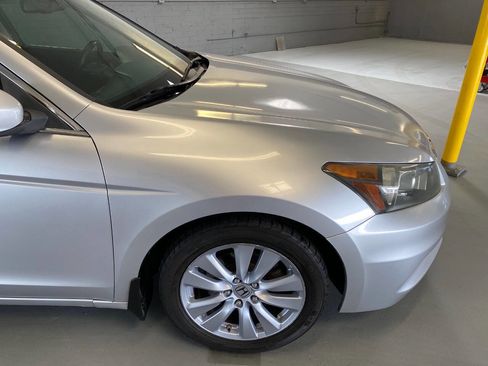 Used 2011 Honda Accord EX-L image 21