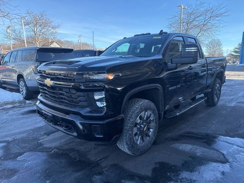 New 2026 Chevrolet Silverado 2500 Custom w/ Custom Value Package image 2