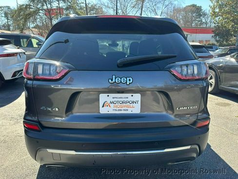 Used 2019 Jeep Cherokee Limited AWD/4WD image 5