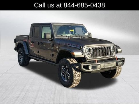 New 2026 Jeep Gladiator Mojave w/ Steel Bumper Group AWD/4WD image 3