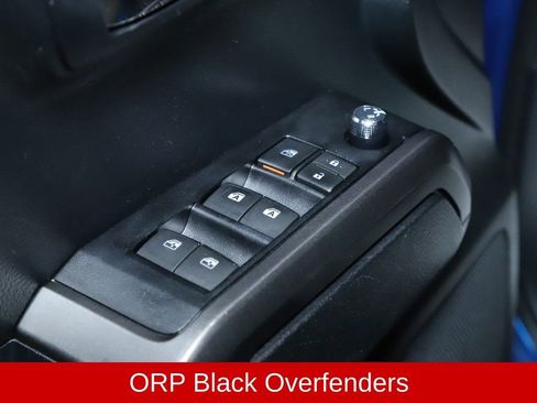 Used 2017 Toyota Tacoma TRD Off-Road w/ Premium & Technology Package image 17