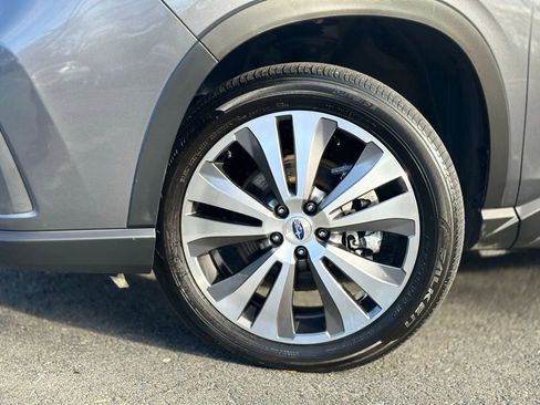 Used 2022 Subaru Ascent Limited w/ Technology Package image 2