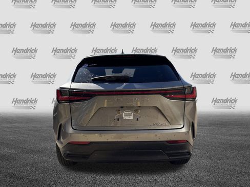 Used 2025 Lexus NX 250 FWD w/ Cold Area Package image 9