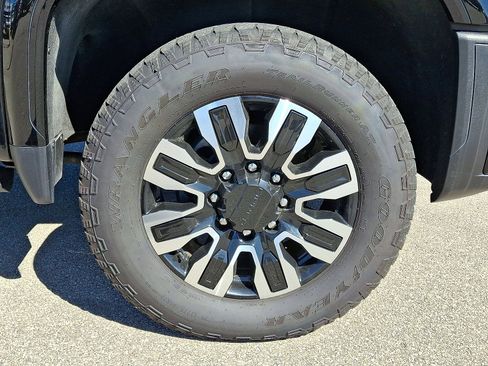 Used 2025 GMC Sierra 3500 Denali Ultimate AWD/4WD image 27