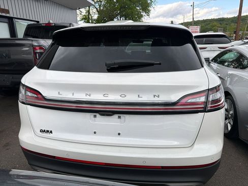 Used 2022 Lincoln Nautilus Reserve AWD/4WD image 7