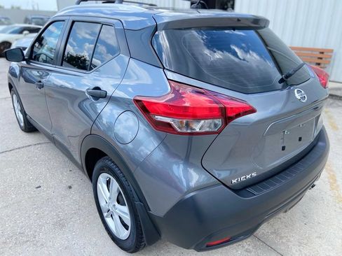 Used 2019 Nissan Kicks S w/ Exterior Package FWD image 3