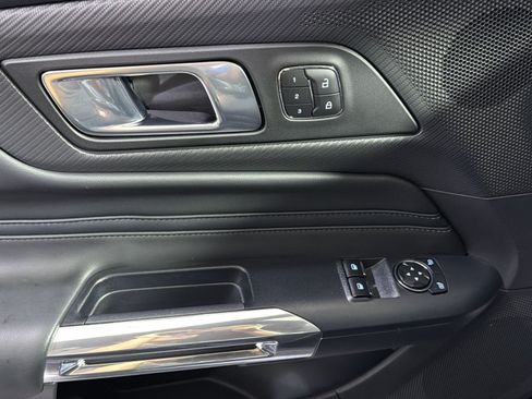 Used 2025 Ford Mustang GT Premium RWD image 36