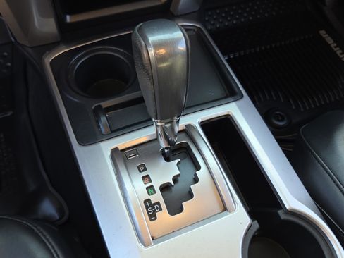 Used 2018 Toyota 4Runner SR5 image 21