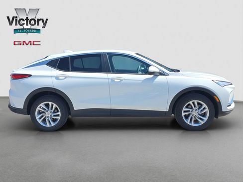 Used 2024 Buick Envista Preferred FWD image 19