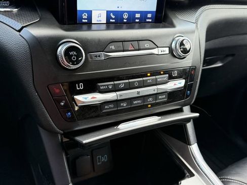 Used 2020 Ford Explorer ST w/ ST Street Pack image 25