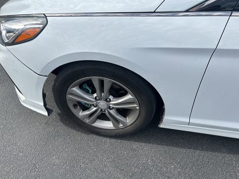 Used 2018 Hyundai Sonata Limited image 16