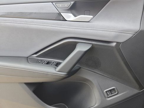 New 2026 Volkswagen Tiguan SE AWD/4WD image 19