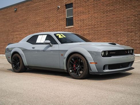 Used 2021 Dodge Challenger R/T Scat Pack RWD image 10