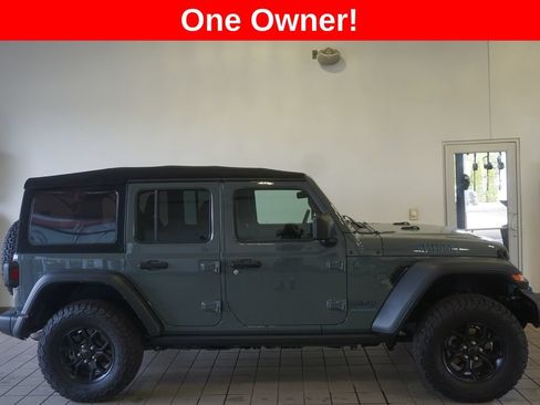 Used 2024 Jeep Wrangler Unlimited AWD/4WD image 2