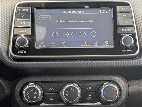 Used 2022 Nissan Kicks S FWD image 15