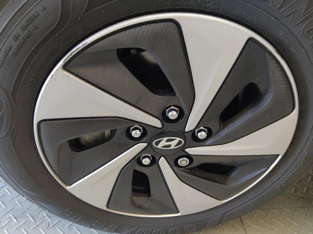 Used 2017 Hyundai Ioniq SEL w/ Tech Package 02 FWD image 31