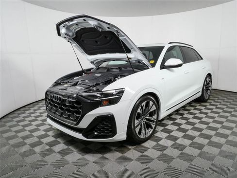 Used 2026 Audi Q8 Premium Plus AWD/4WD image 35