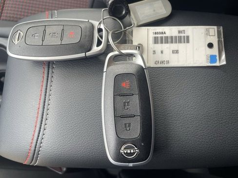 Certified 2025 Nissan Kicks SR image 21