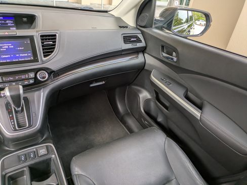 Used 2015 Honda CR-V Touring image 16