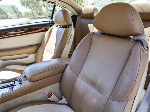 Used 2008 Lexus SC 430 Convertible RWD image 21