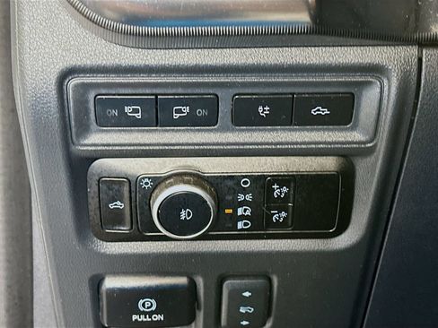 Used 2024 Ford F150 Platinum w/ Equipment Group 702A High AWD/4WD image 10