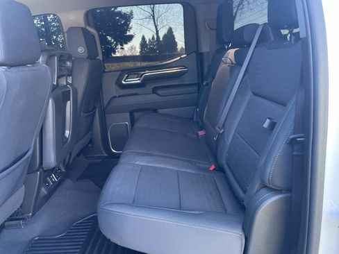 Used 2023 GMC Sierra 1500 Elevation image 40