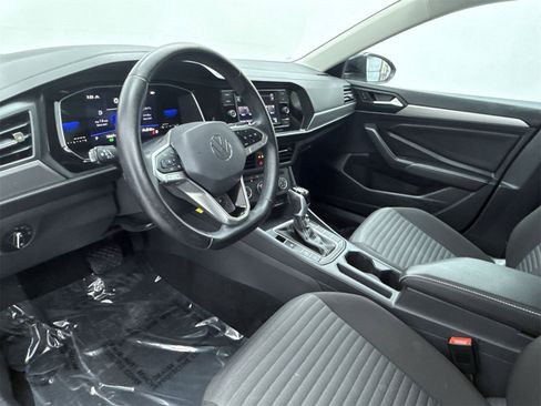 Used 2023 Volkswagen Jetta S image 12
