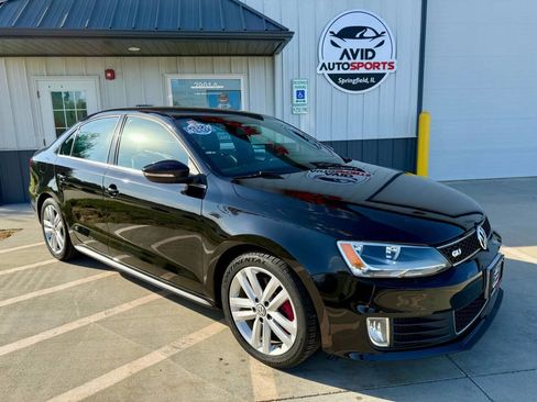 Used 2014 Volkswagen Jetta GLI image 2