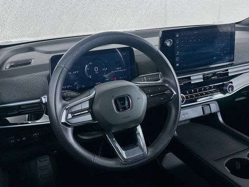 Used 2024 Honda Prologue EX image 18