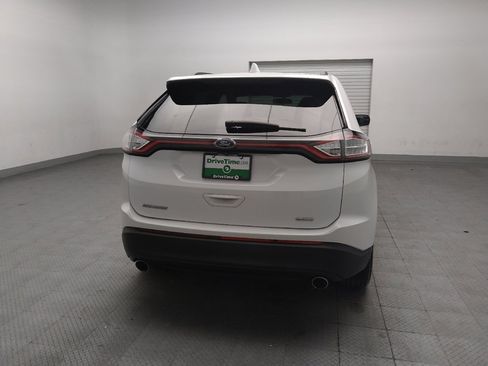 Used 2017 Ford Edge SE FWD image 7