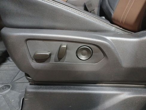 Used 2024 Chevrolet Silverado 1500 High Country w/ Technology Package image 14