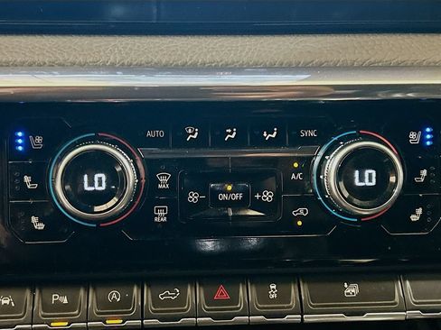 Used 2024 GMC Sierra 1500 Denali w/ Denali Reserve Package RWD image 13