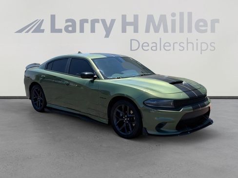 Used 2022 Dodge Charger R/T w/ Blacktop Package RWD image 8