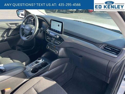 Used 2025 Ford Escape Active AWD/4WD image 27
