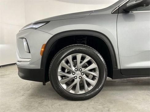 Certified 2026 Buick Enclave Preferred w/ Power Package image 33