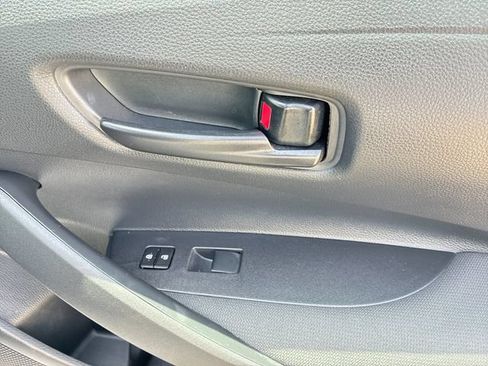 Used 2025 Toyota Corolla LE FWD image 16