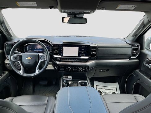 Used 2023 Chevrolet Silverado 1500 LTZ image 23