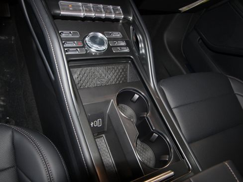 New 2026 Lincoln Nautilus Premier image 19