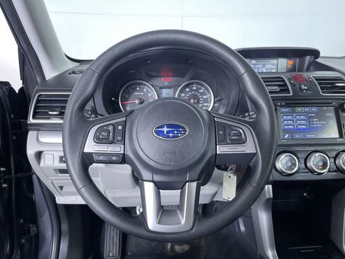 Used 2017 Subaru Forester 2.5i image 16