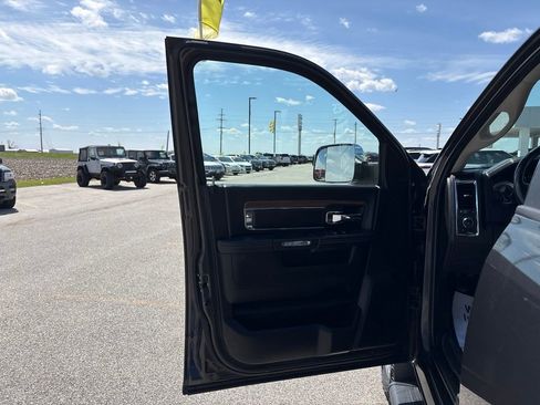 Used 2018 RAM 3500 Laramie AWD/4WD image 24