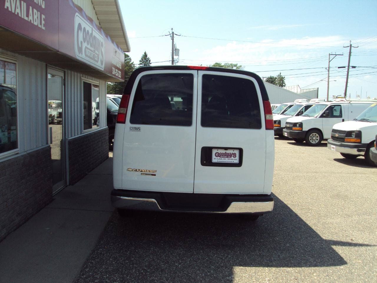 Used 2013 Chevrolet Express 1500 LT w/ LT Preferred Equipment Group AWD/4WD image 6