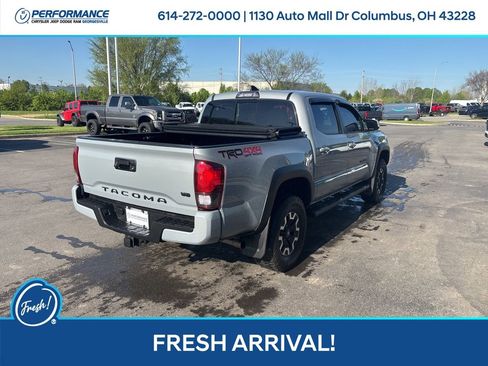 Used 2019 Toyota Tacoma TRD Off-Road image 4