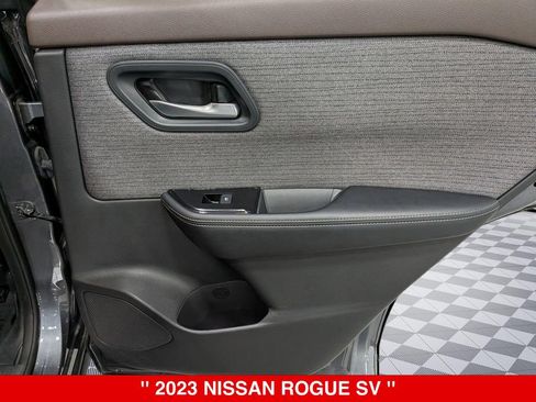 Used 2023 Nissan Rogue SV AWD/4WD image 30