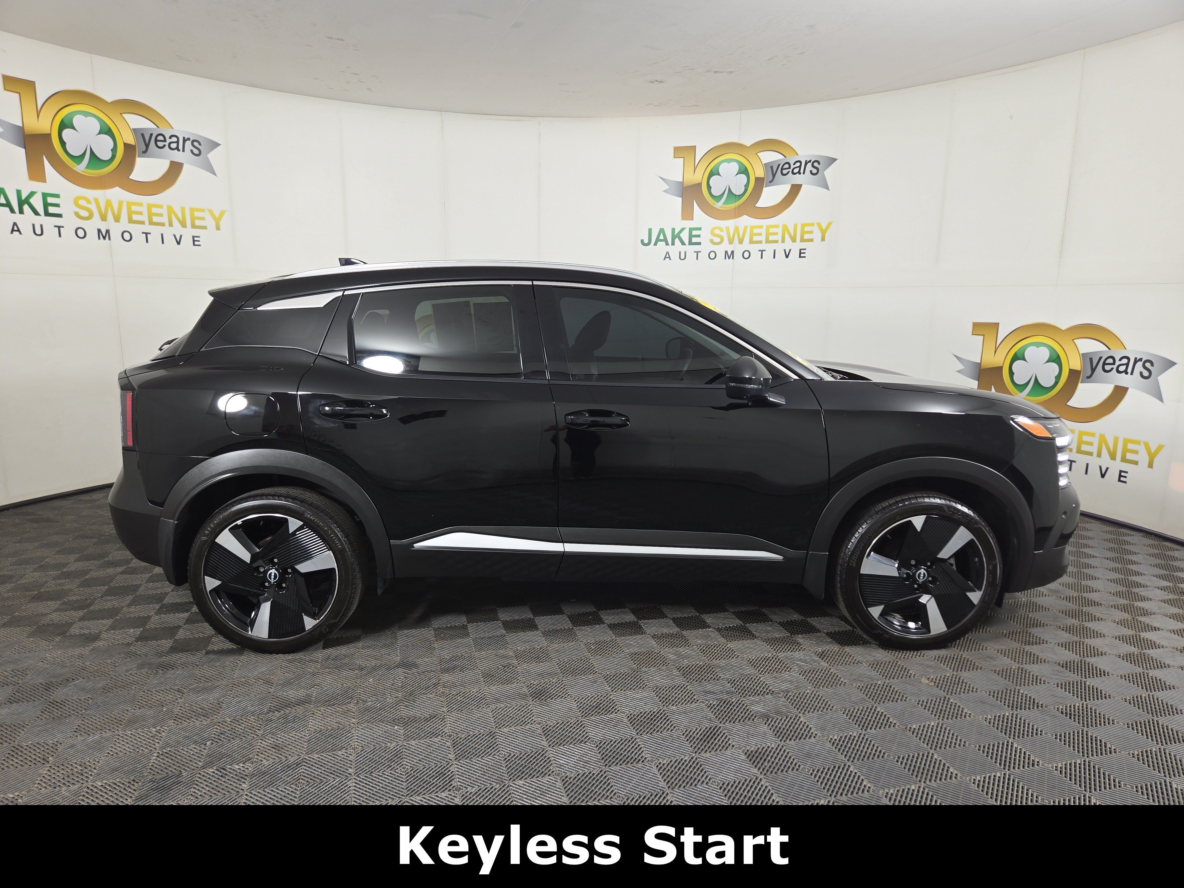 Used 2025 Nissan Kicks SR AWD/4WD image 10