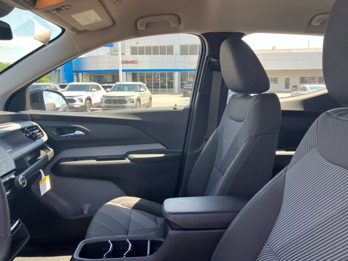 New 2027 Chevrolet Bolt LT FWD image 8