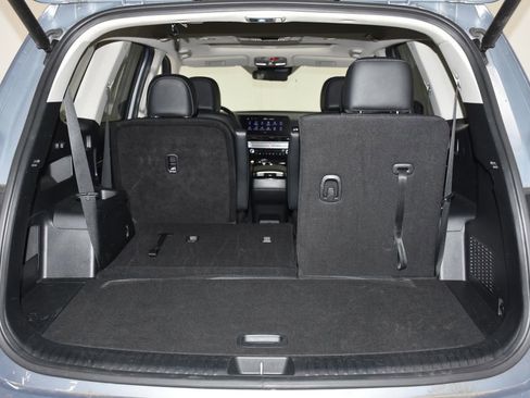 Used 2025 Kia Telluride S FWD image 30