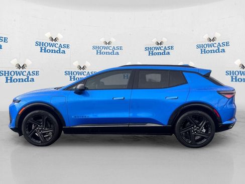 Used 2025 Chevrolet Equinox EV RS w/ LPO, All-Weather Mat Package FWD image 4