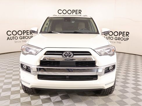 Used 2022 Toyota 4Runner Limited image 10